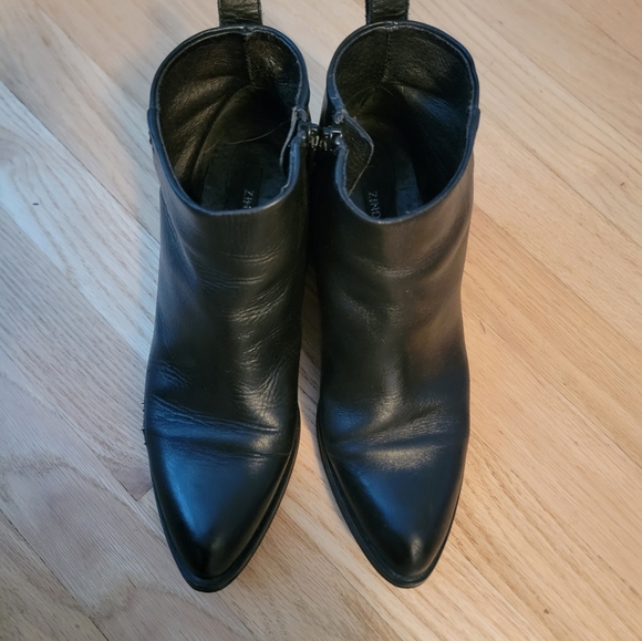 Gravity Pope Zinda Made in Spain Black Leather Chelsea Ankle Booties 8 - Picture 3 of 4